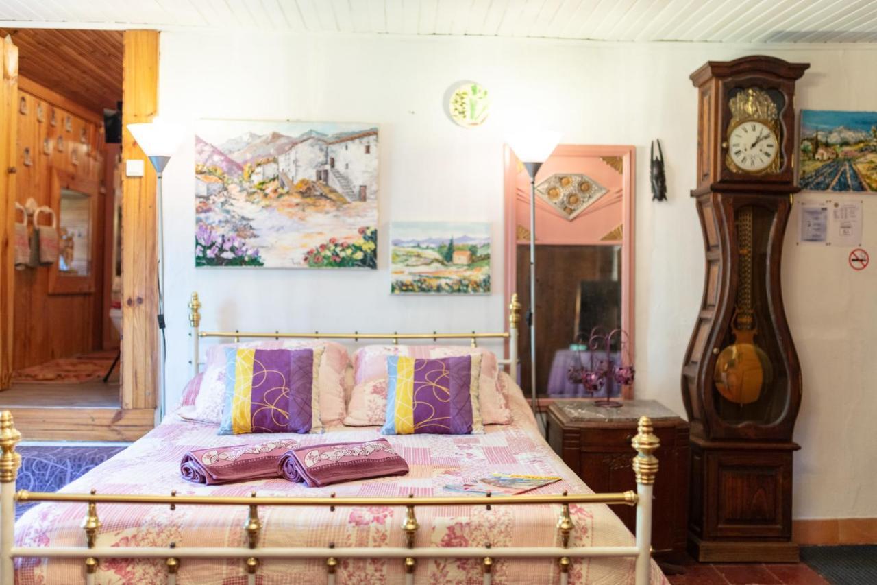 Le Portel Des Arnaud Chambres D'Hotes Durfort-et-Saint-Martin-de-Sossenac Εξωτερικό φωτογραφία